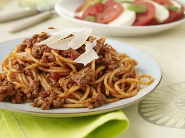 Spaghetti bolognese wikipedia - odkryj sekrety tradycyjnego dania