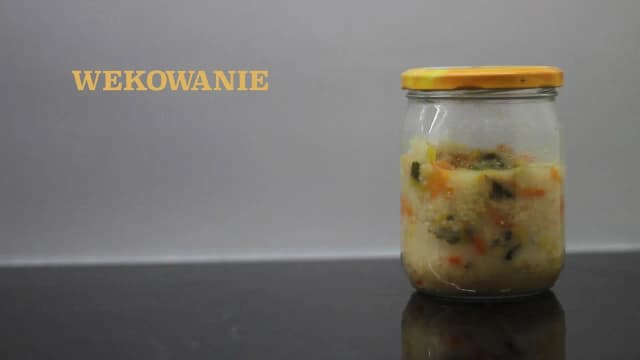 Jak wekować zupy: proste sposoby na długotrwałe przechowywanie